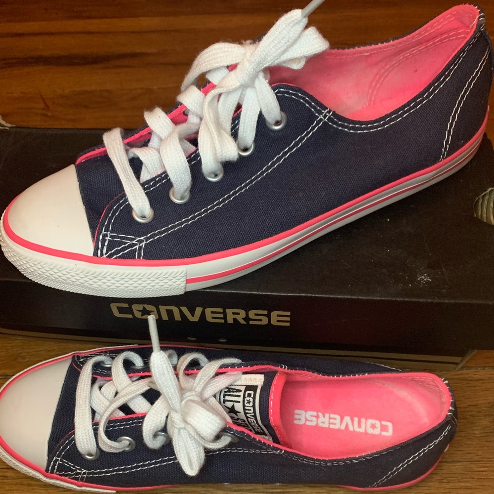 Converse Women’s Size 7